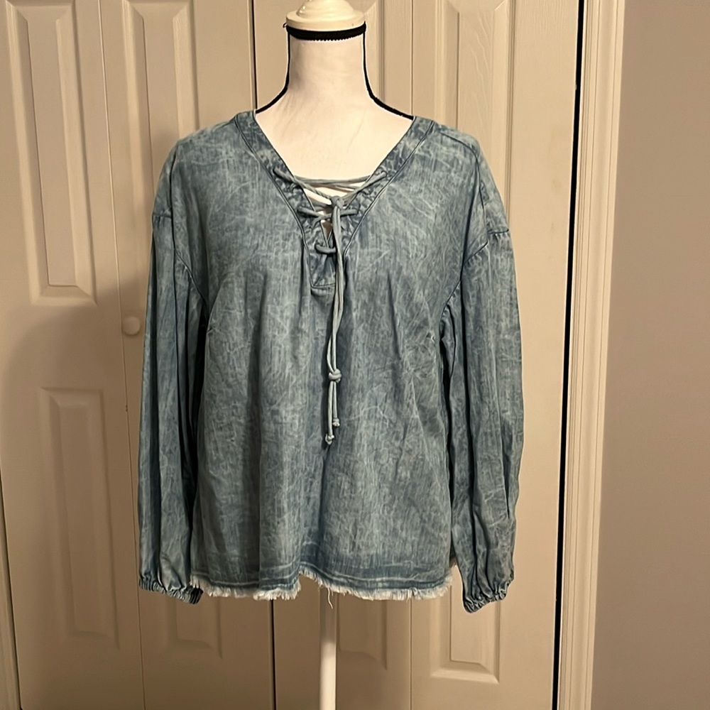 True Craft Chambray shirt